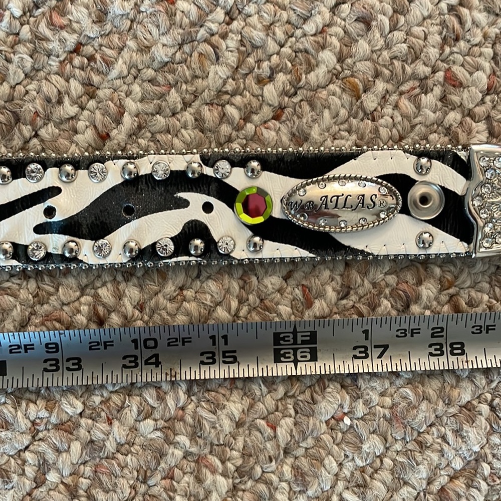 Western Rhinestone Belt - Picture 5 of 6